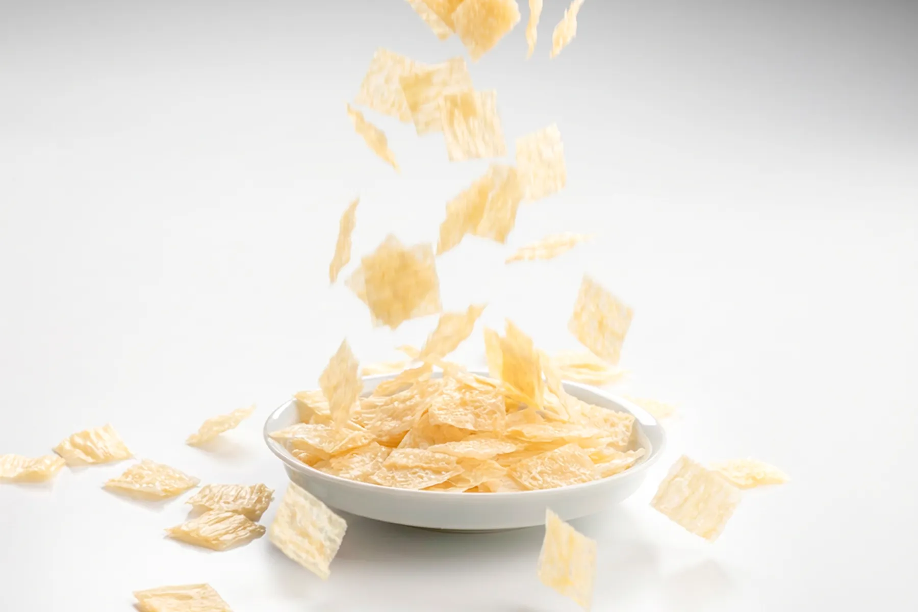 プラスゆば 乾燥湯葉がパラっと舞い上がる